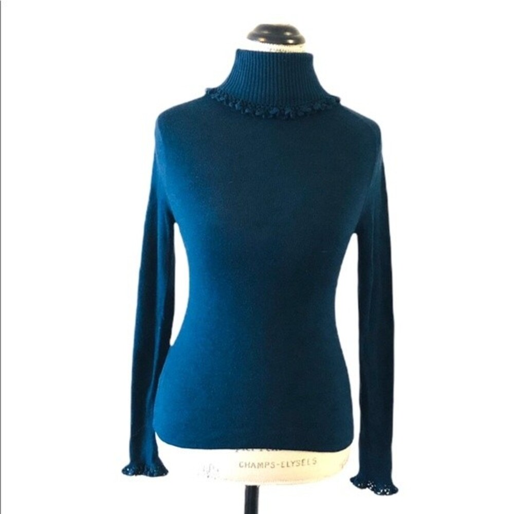 Dark Green Thin Sweater